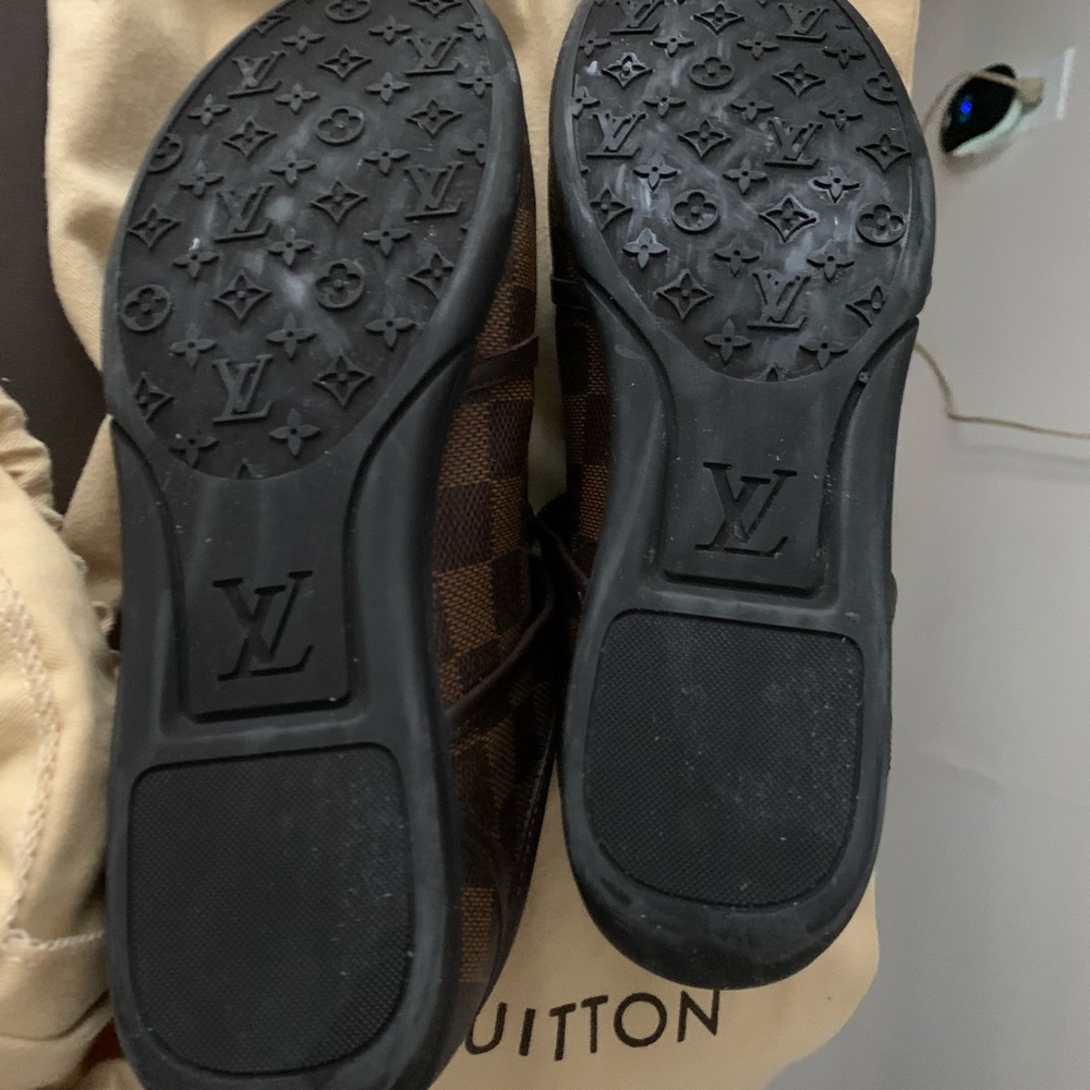 Louis Vuitton Sneakers - Picture 3 of 6